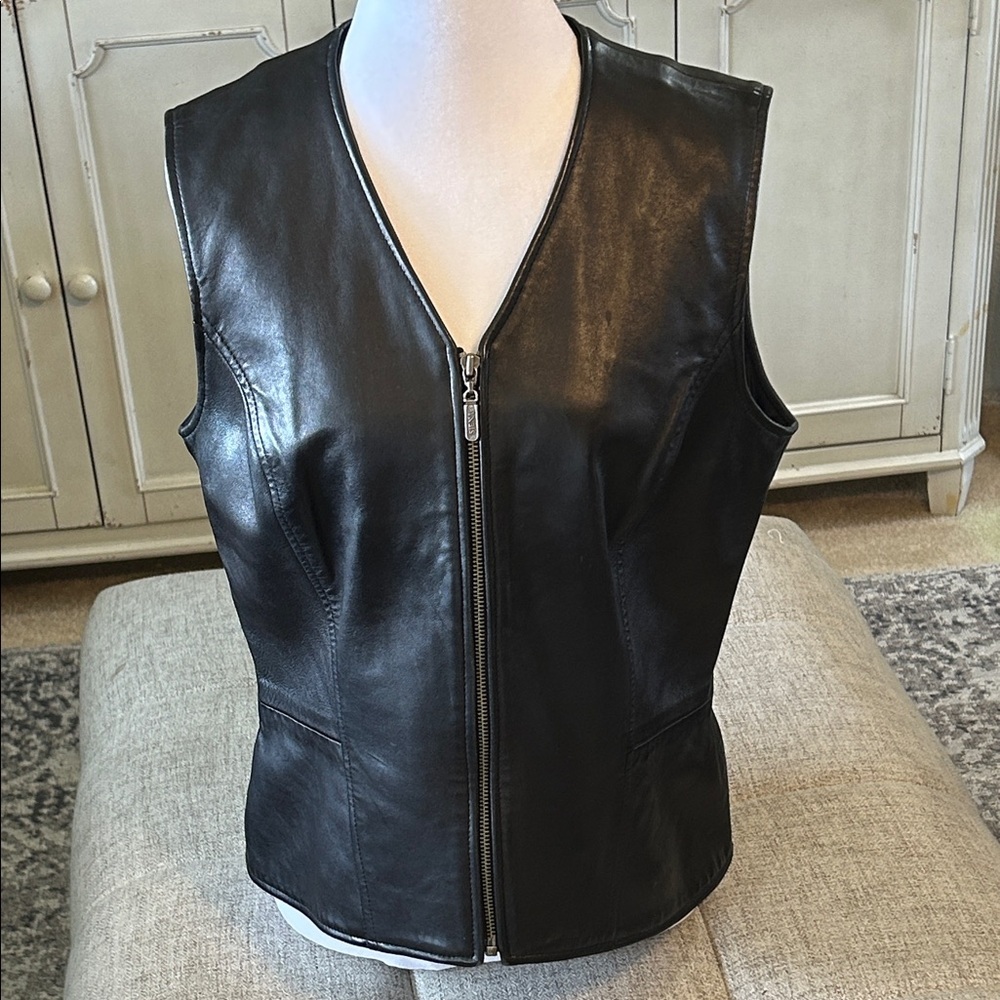 SIENA STUDIO BLACK SOFT LEATHER ZIP FRONT VEST SIZE 12